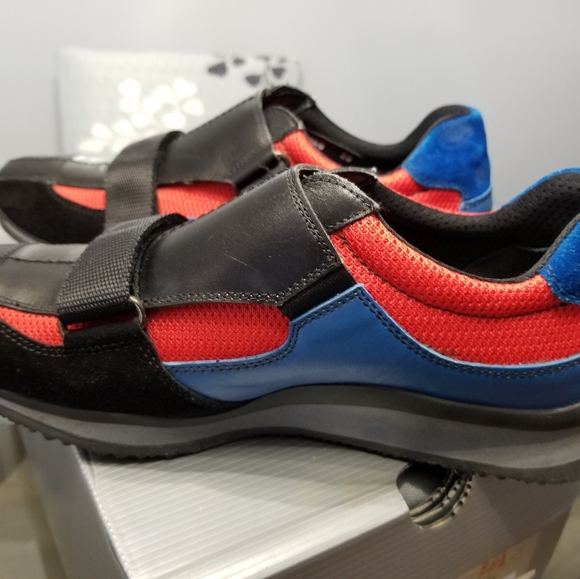 Prada sneakers - Picture 3 of 8